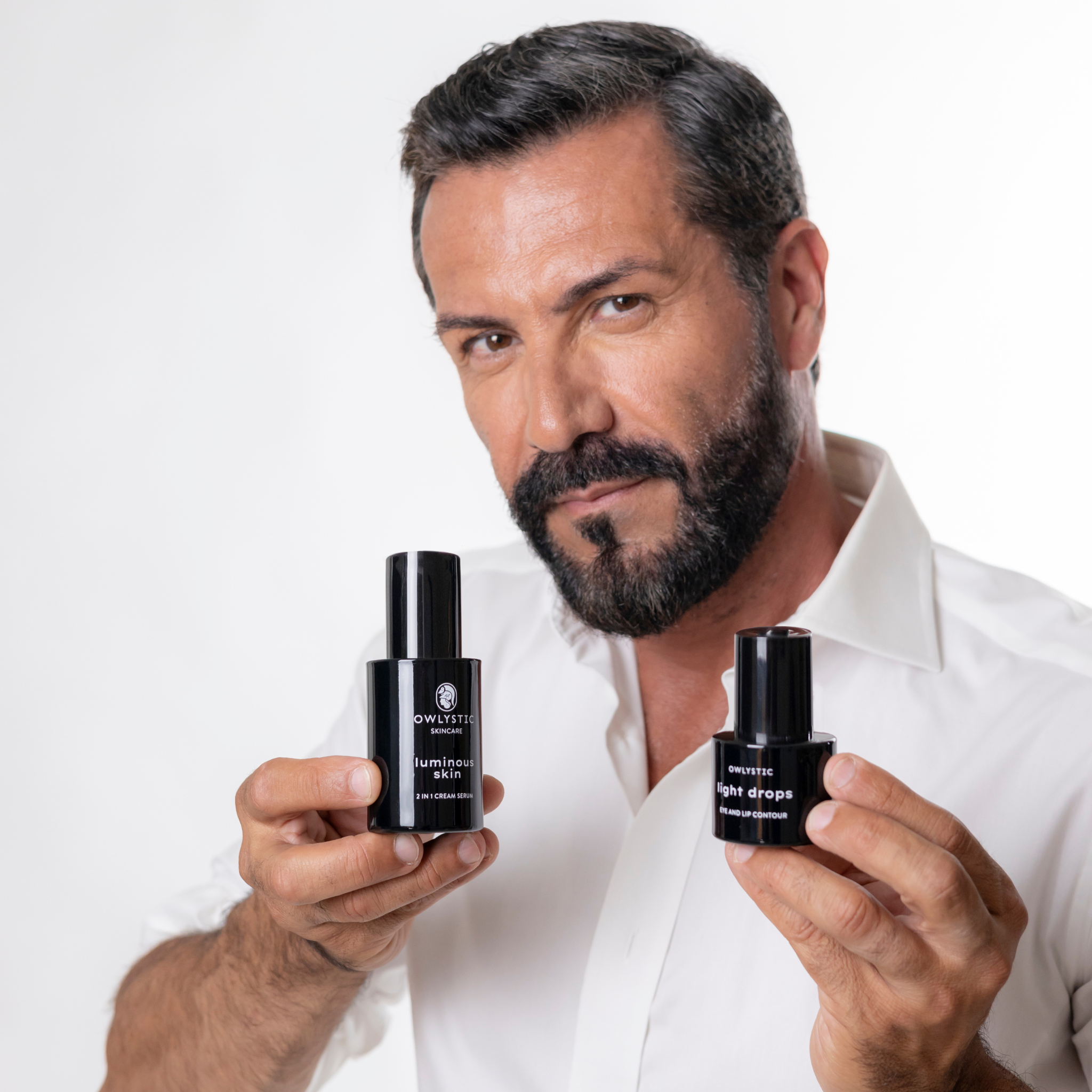 ESSENTIAL - Routine minimal con 3 prodotti multifunzionali per una pelle sana e luminosa